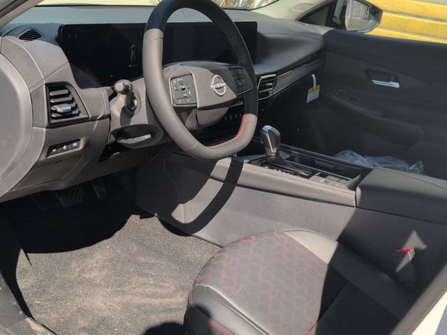 2026 Nissan Sentra SR - Photo 11