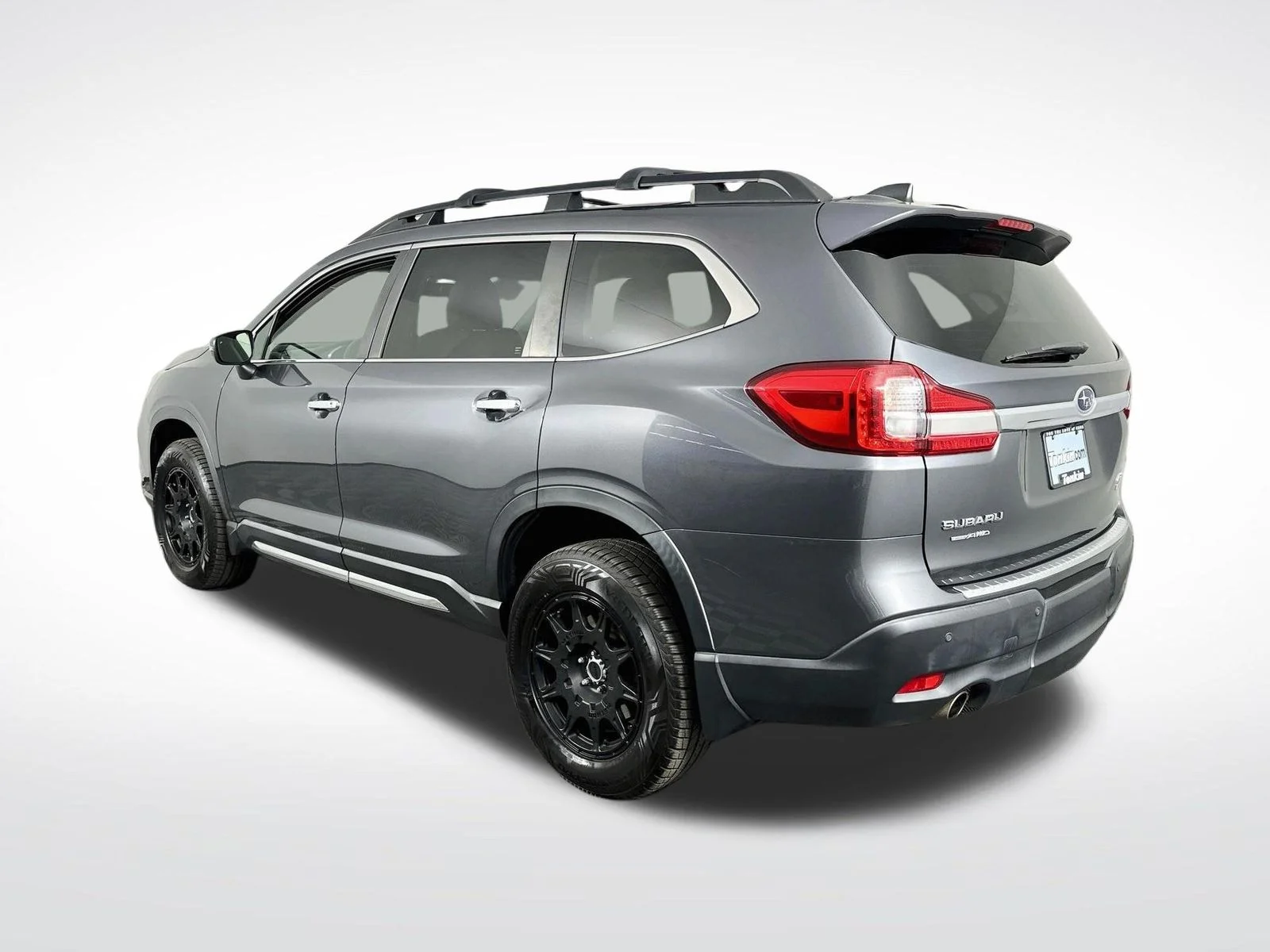 Used 2021 Magnetite Gray Metallic Subaru Touring image 6