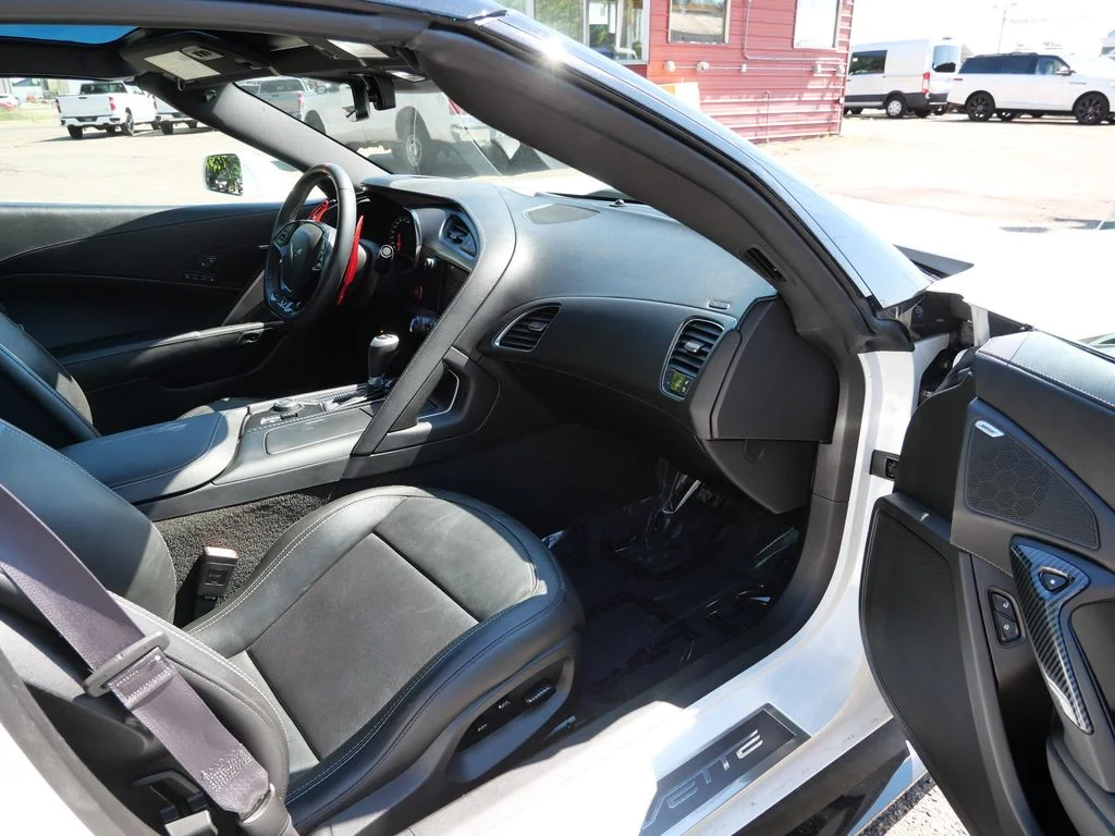 Used 2014 White Chevrolet Base image 12