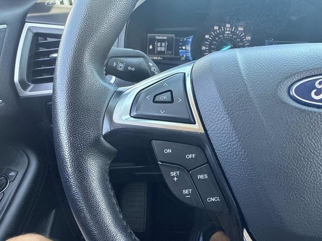 Used 2024 Oxford White Ford SEL image 28
