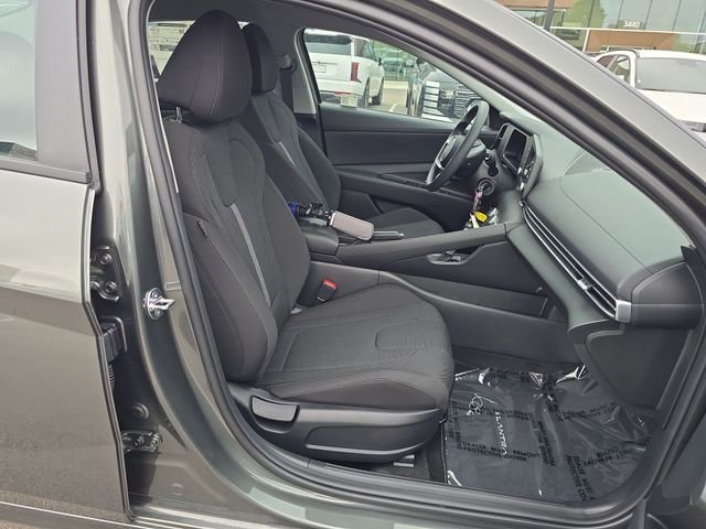 Used 2025 Gray Hyundai SE image 23