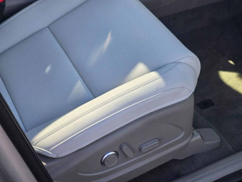 New 2026 Silver Metallic Hyundai Limited image 8
