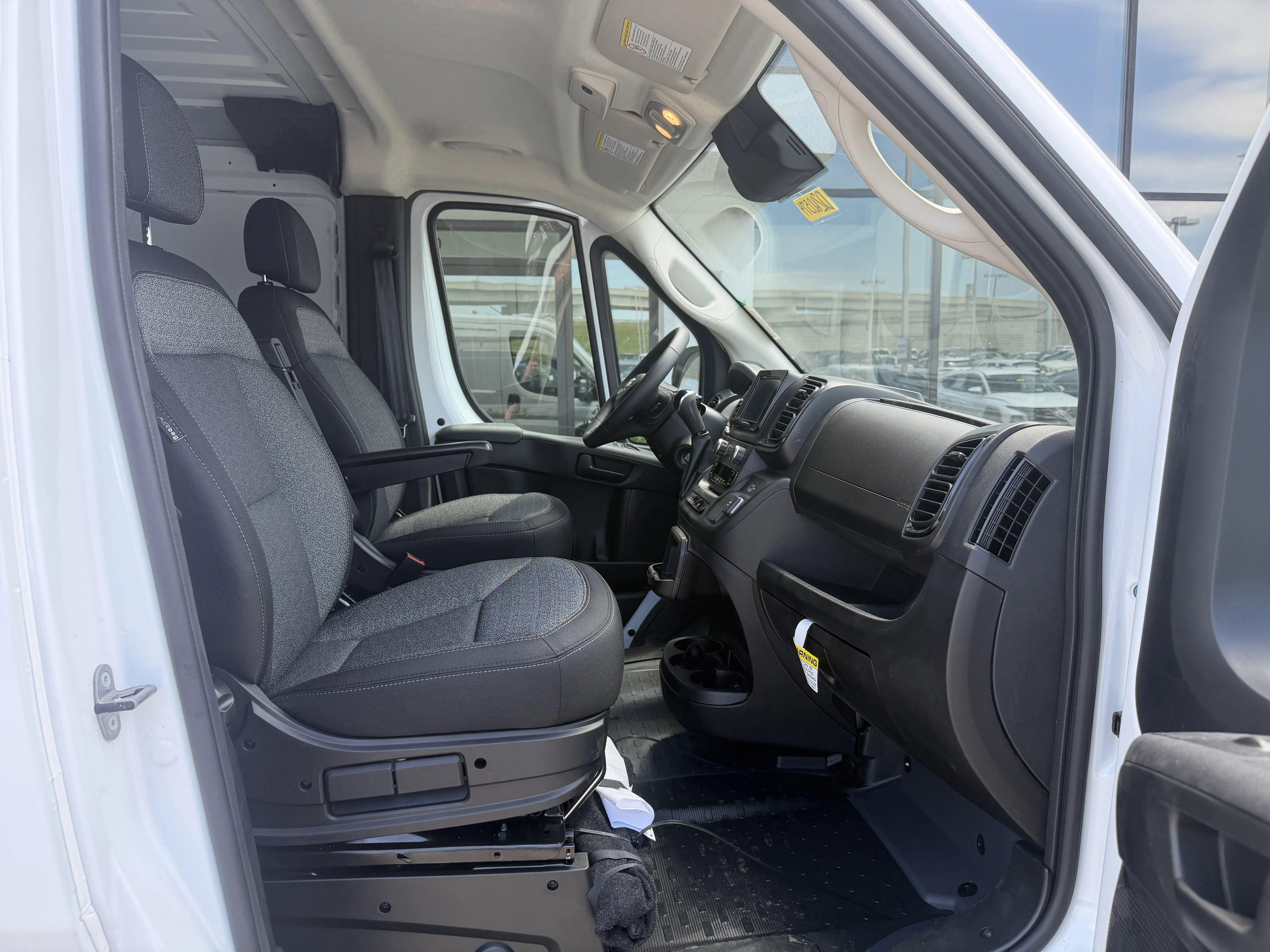 New 2026 Bright White Clear-Coat Exterior Paint RAM Tradesman image 19