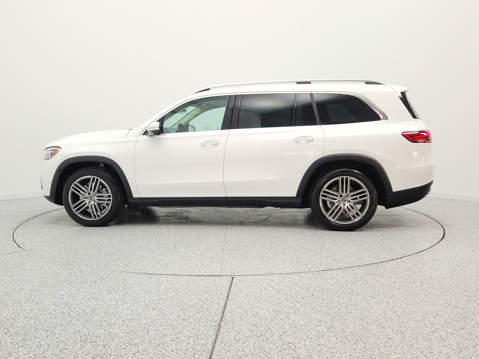 Certified Used 2024 Polar White Mercedes-Benz GLS 450 4MATIC® SUV image 8