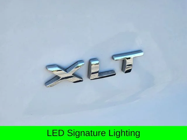 Used 2019 Oxford White Ford XLT image 12
