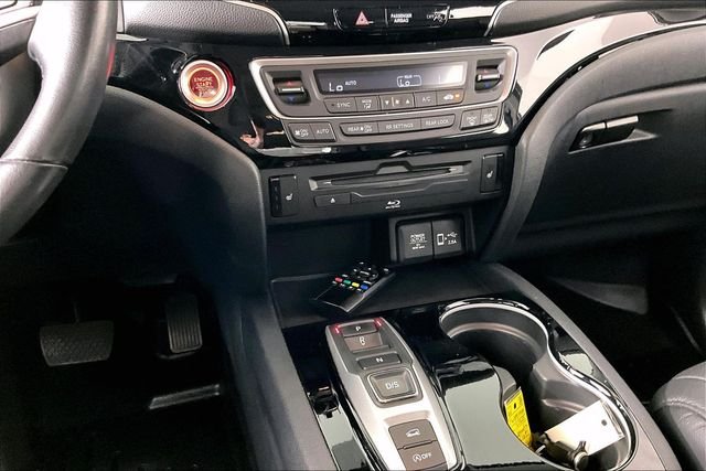 Used 2020  Honda Touring image 8