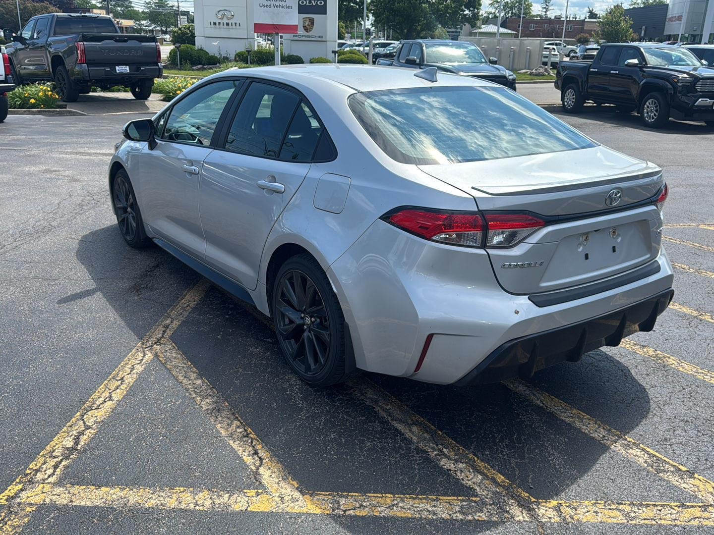 Used 2024 Classic Silver Metallic Toyota SE image 4