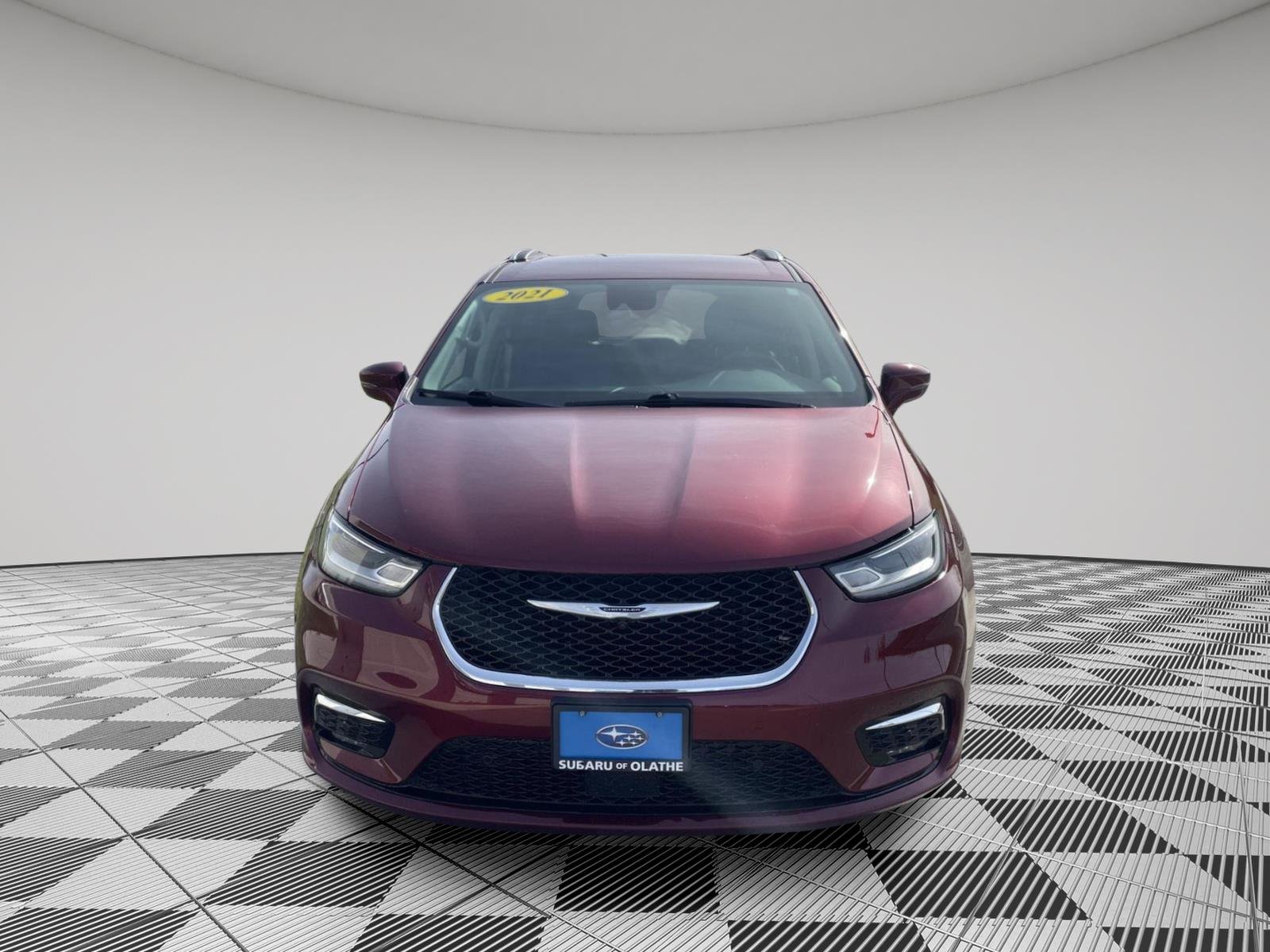 Used 2021 Chrysler Pacifica Touring L with VIN 2C4RC3BG6MR508009 for sale in Kansas City