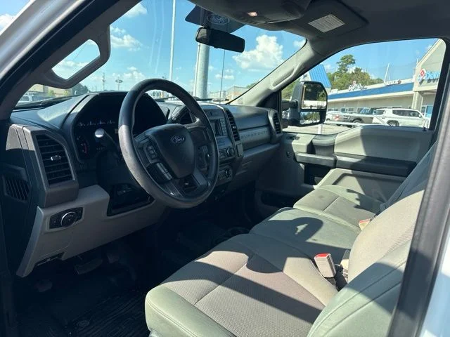 Used 2018 White Ford XL image 8