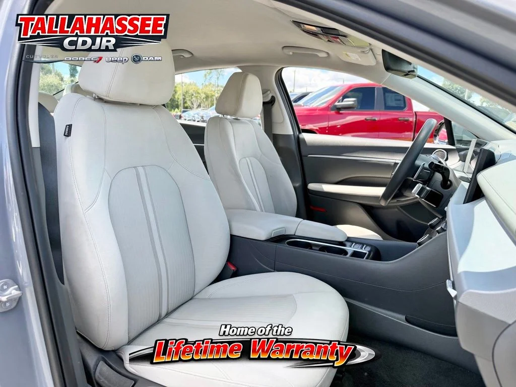 Used 2024 Blue Hyundai SEL image 30