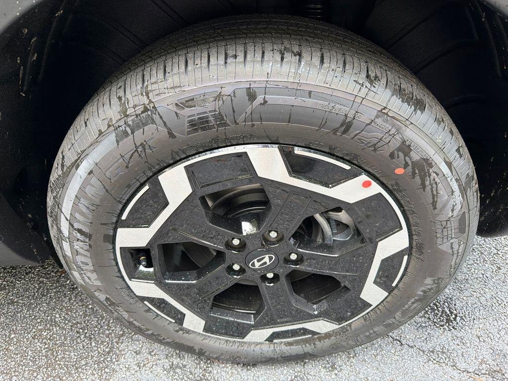 New 2027 Gray Hyundai SEL FWD image 20