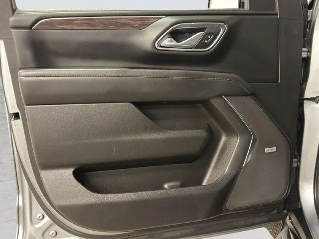 Used 2023 Gray Chevrolet LT image 21