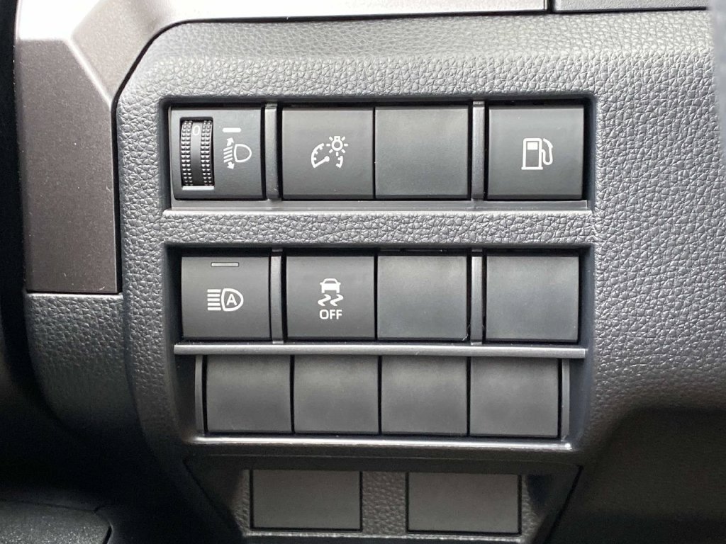 New 2026 Cutting Edge Toyota SR5 image 16