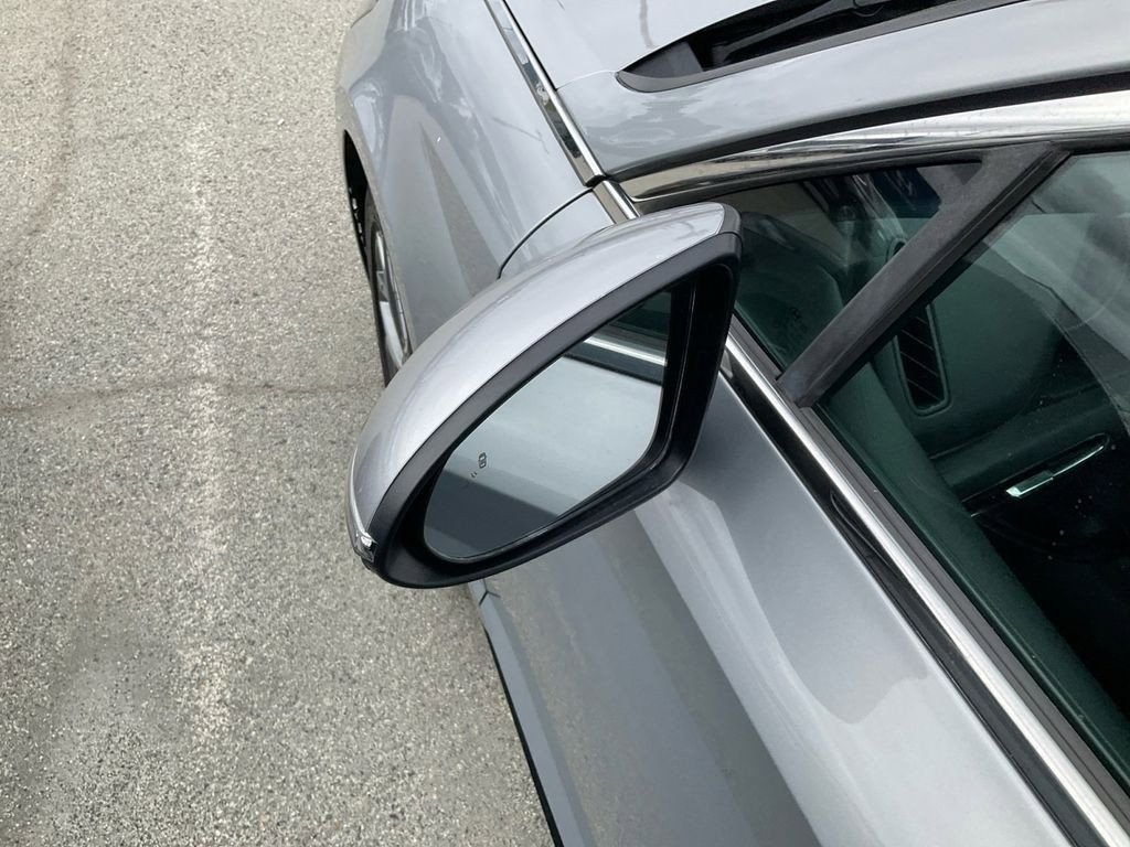 Used 2023 Silver Hyundai SEL image 33