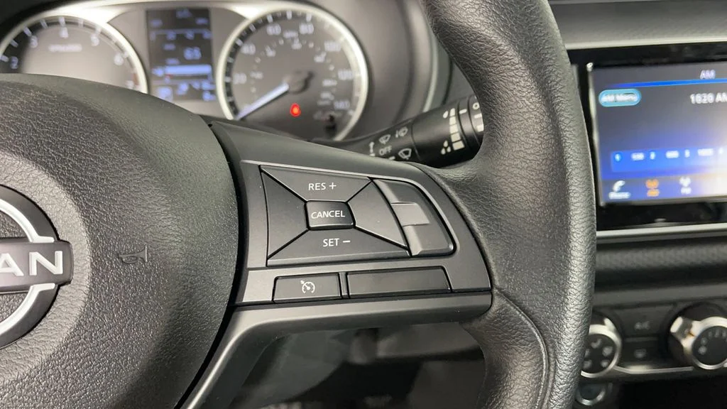 2025 Nissan KICKS PLAY Base - Photo 24