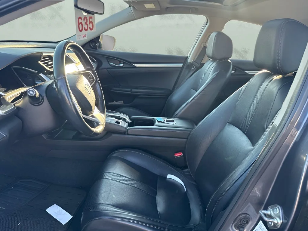 Used 2018  Honda EX-L image 9
