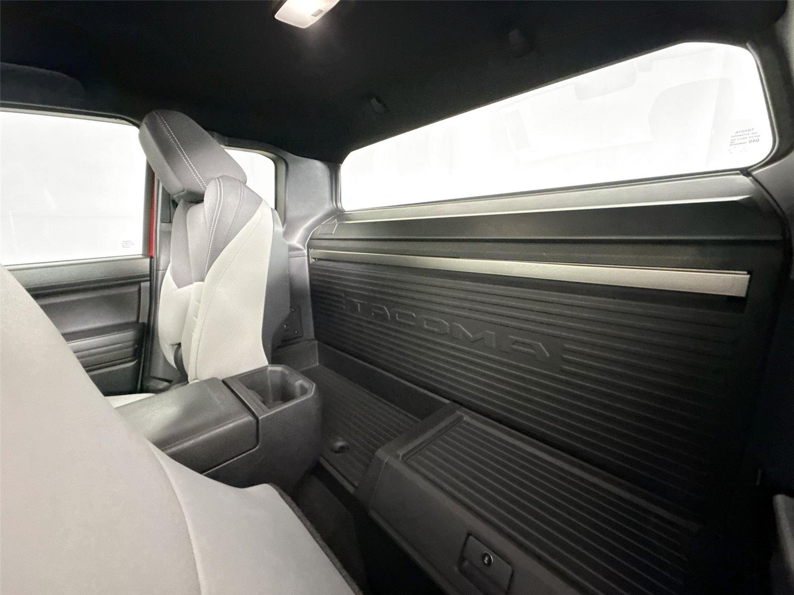 2024 Toyota Tacoma TRD PreRunner - Photo 28