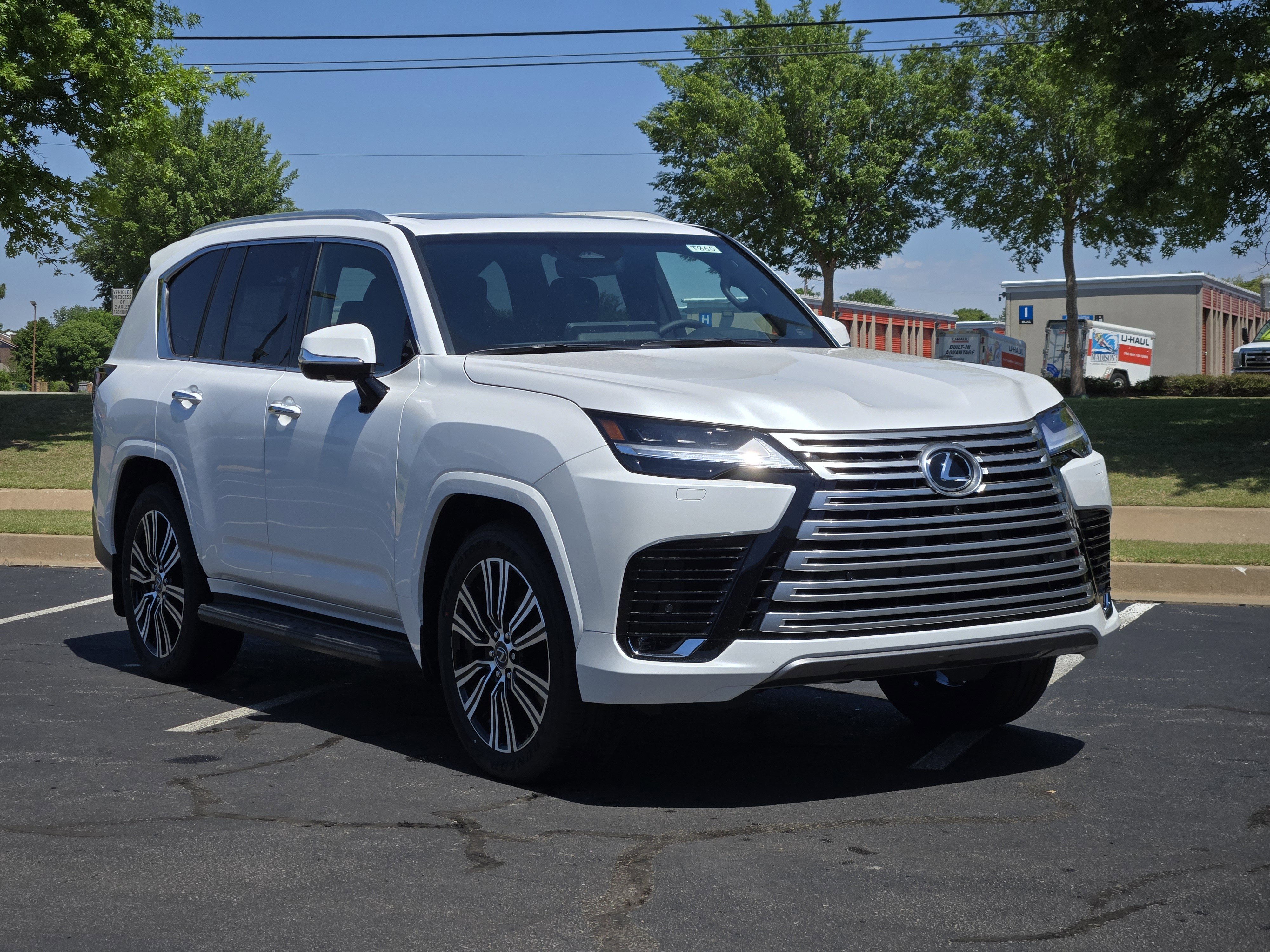 New 2026 Eminent White Pearl Lexus LUXURY image 2