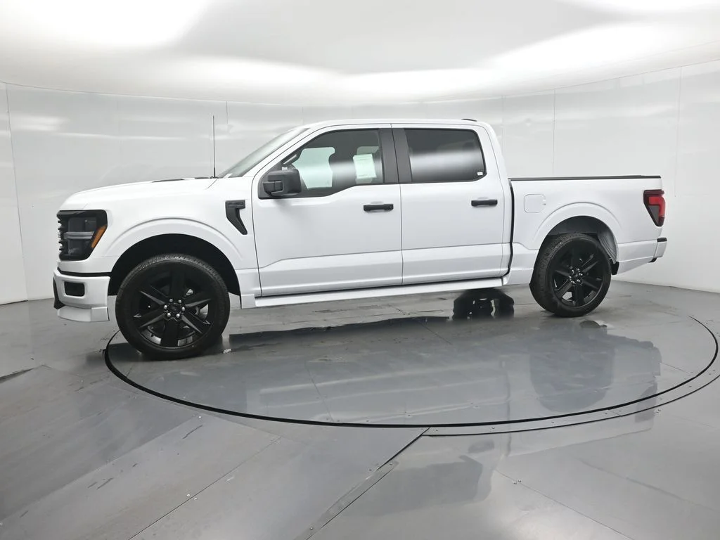 New 2026 Oxford White Ford STX image 28