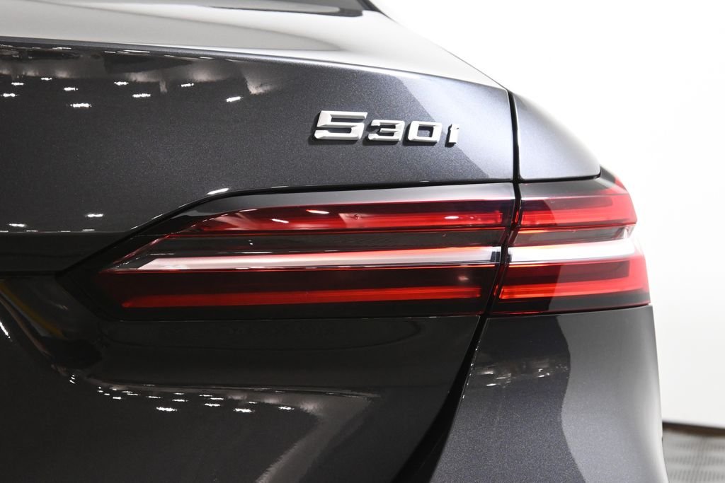 Used 2026 Gray BMW 530i xDrive image 13
