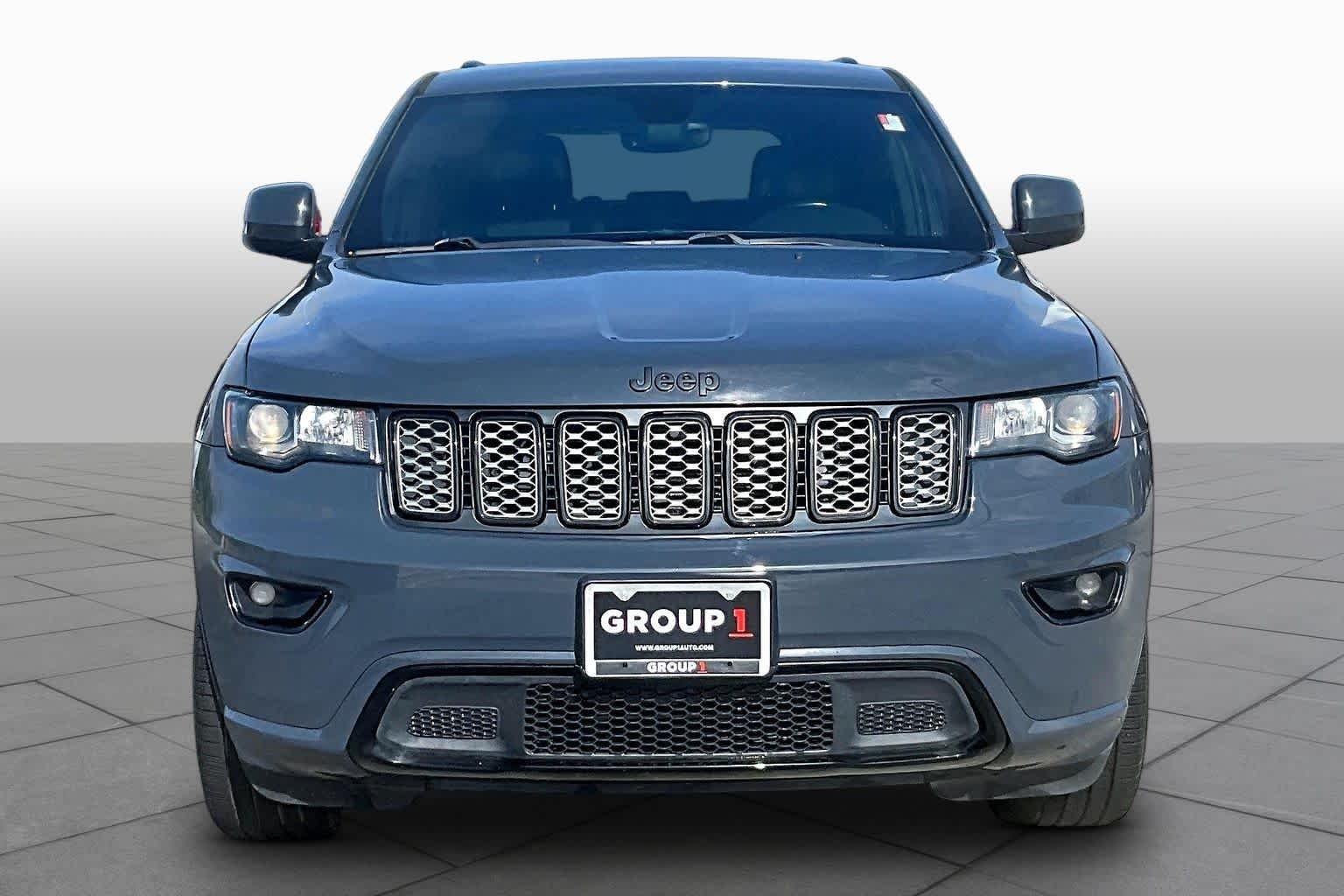 Used 2018 Rhino Clear Coat Jeep Altitude image 4