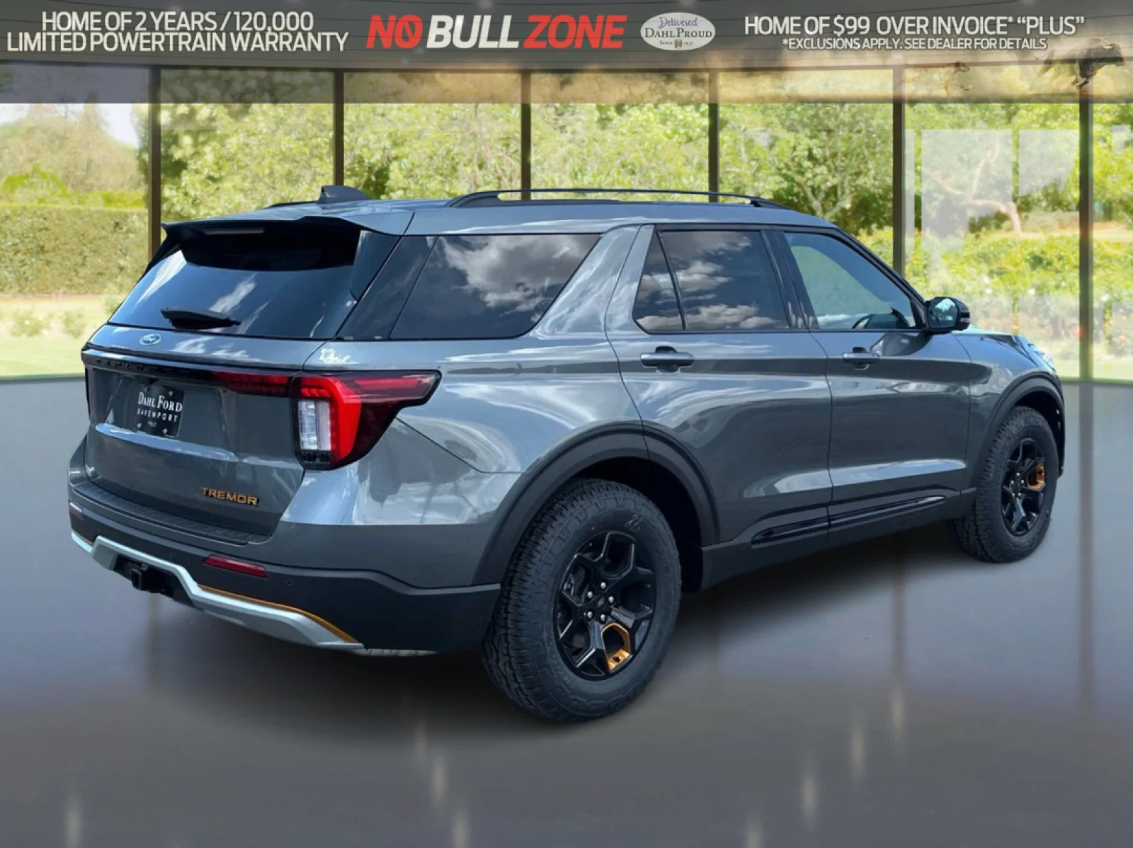 New 2026 Carbonized Gray Metallic Ford Tremor® image 5
