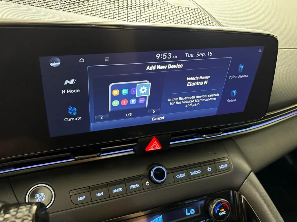 Used 2025 Black Hyundai Base image 38