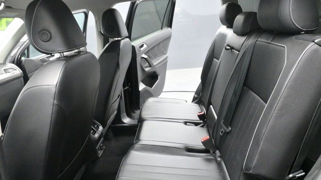 Used 2024 Black Volkswagen 2.0T SE image 25