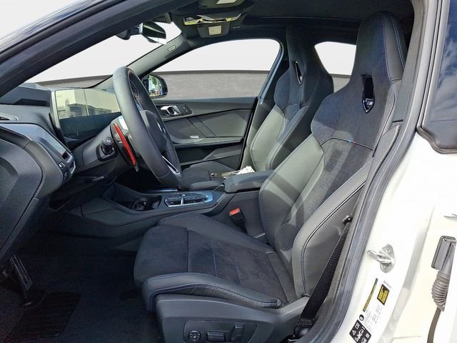 2026 BMW 2 Series M235 - Photo 10