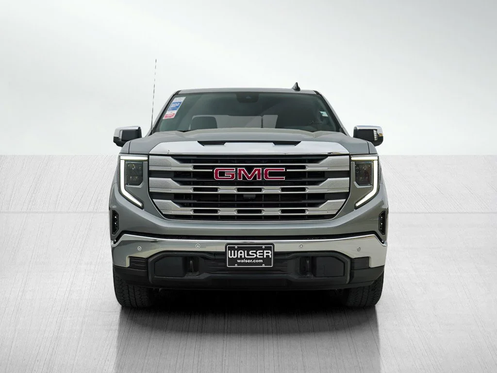 New 2026 Sterling Metallic GMC SLE image 2