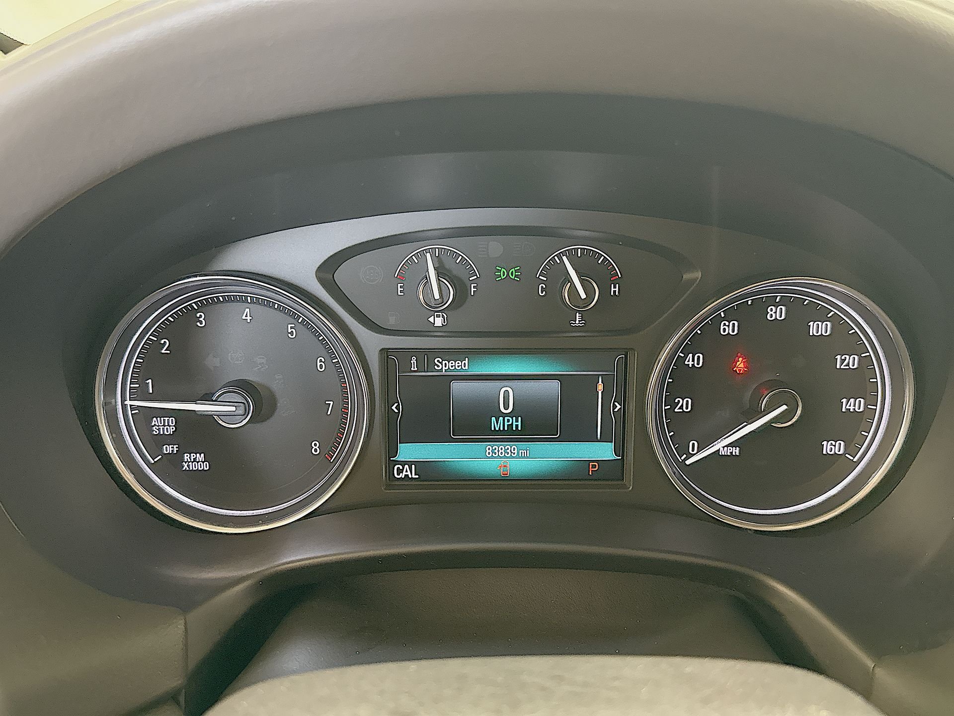 Used 2018 White Frost Tricoat Buick Essence image 44