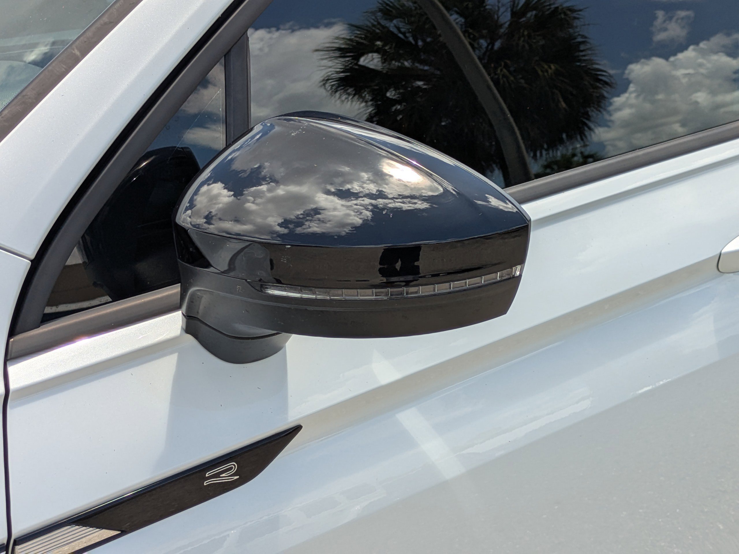 2023 Volkswagen Tiguan SE R-LINE BLACK - Photo 12