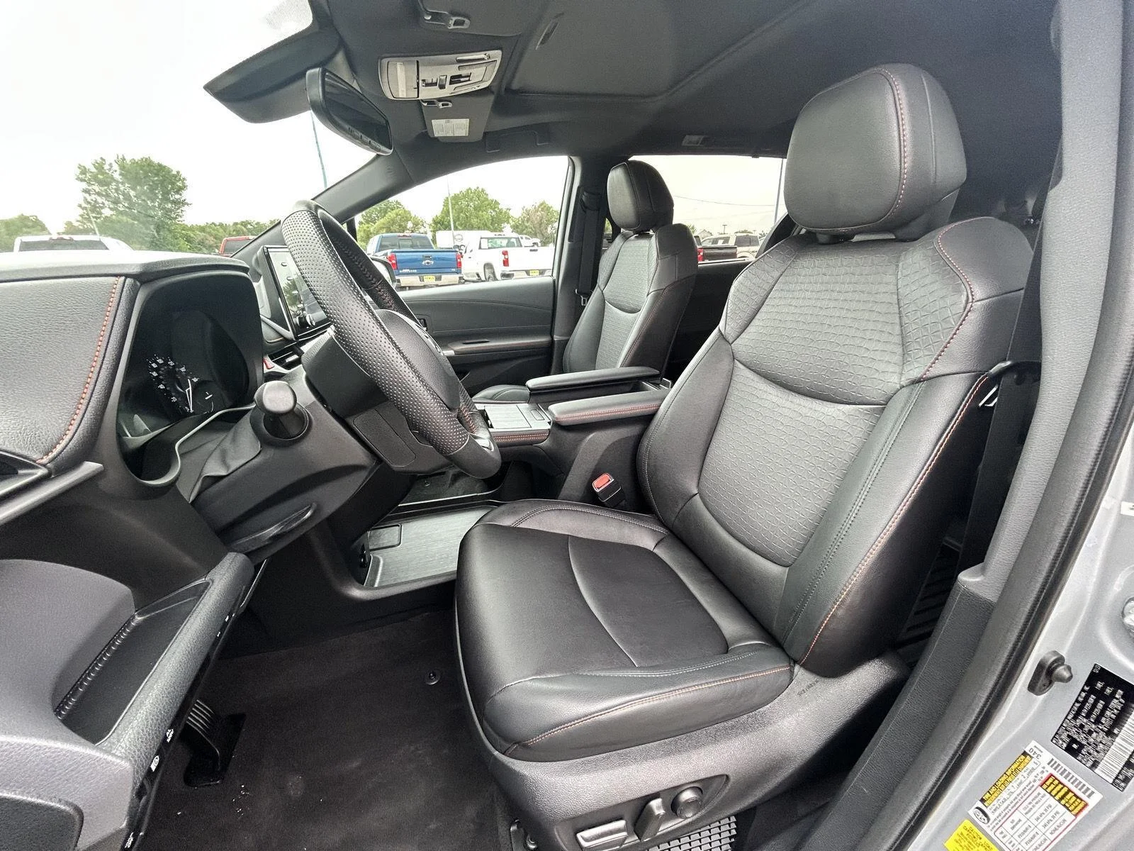 Used 2024  Toyota XSE image 9