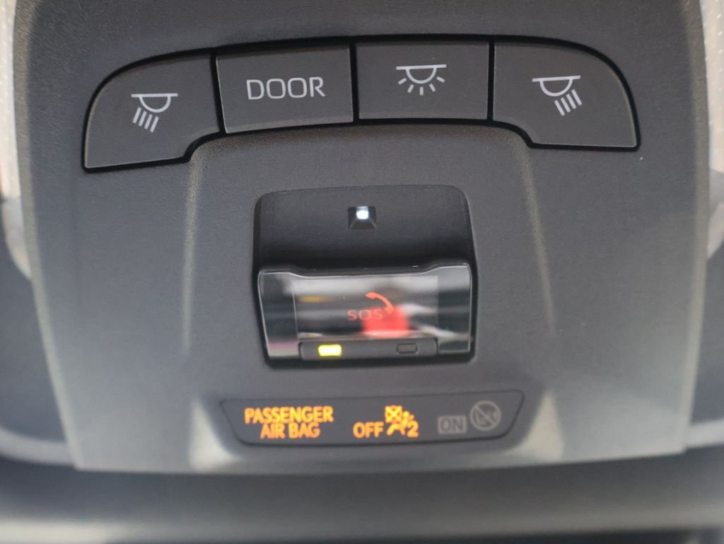 2026 Toyota bZ XLE - Photo 14