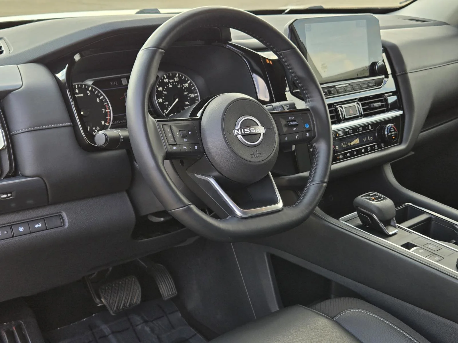 2025 Nissan Pathfinder SL - Photo 20