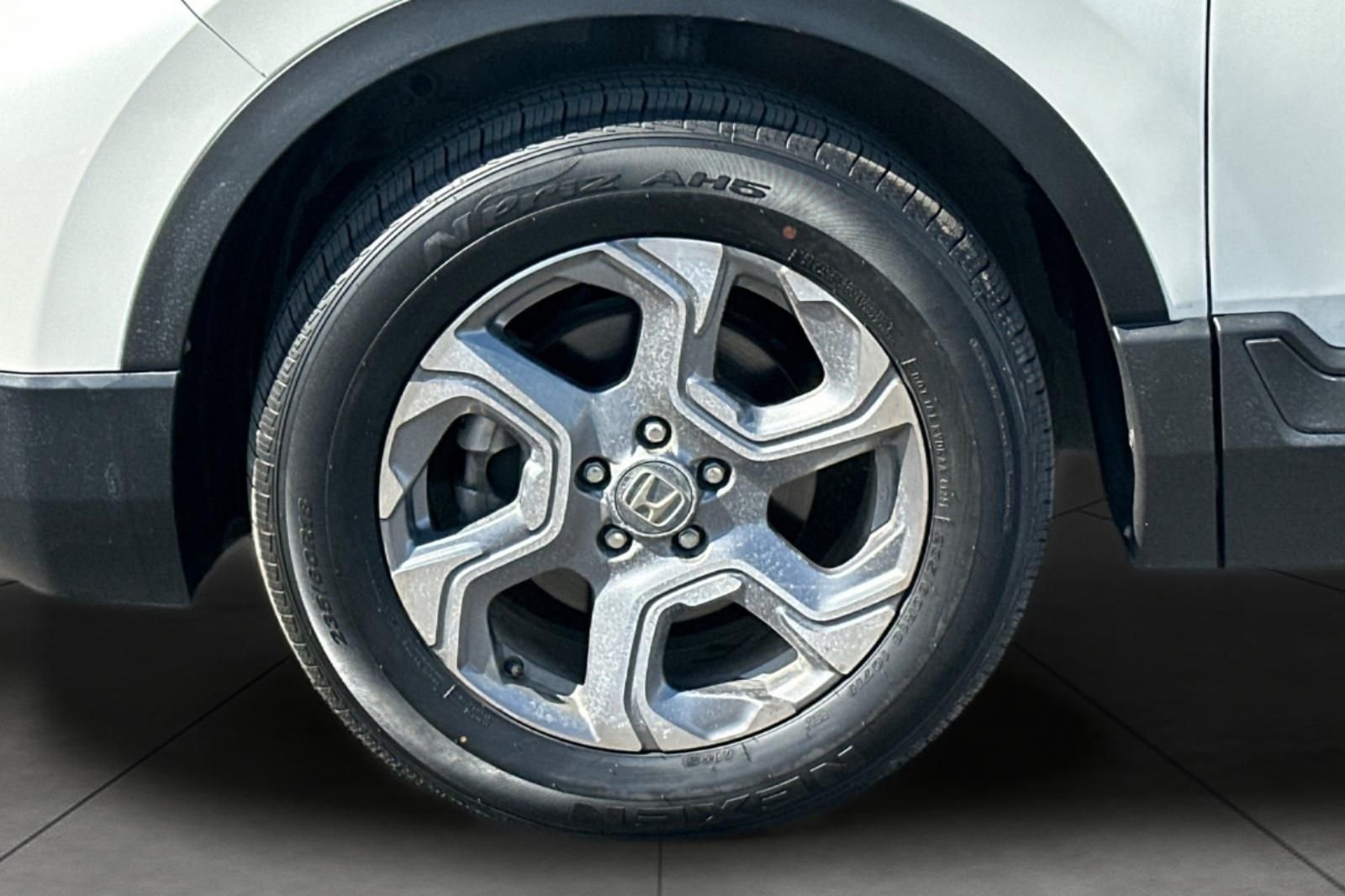 Used 2018  Honda EX-L image 30