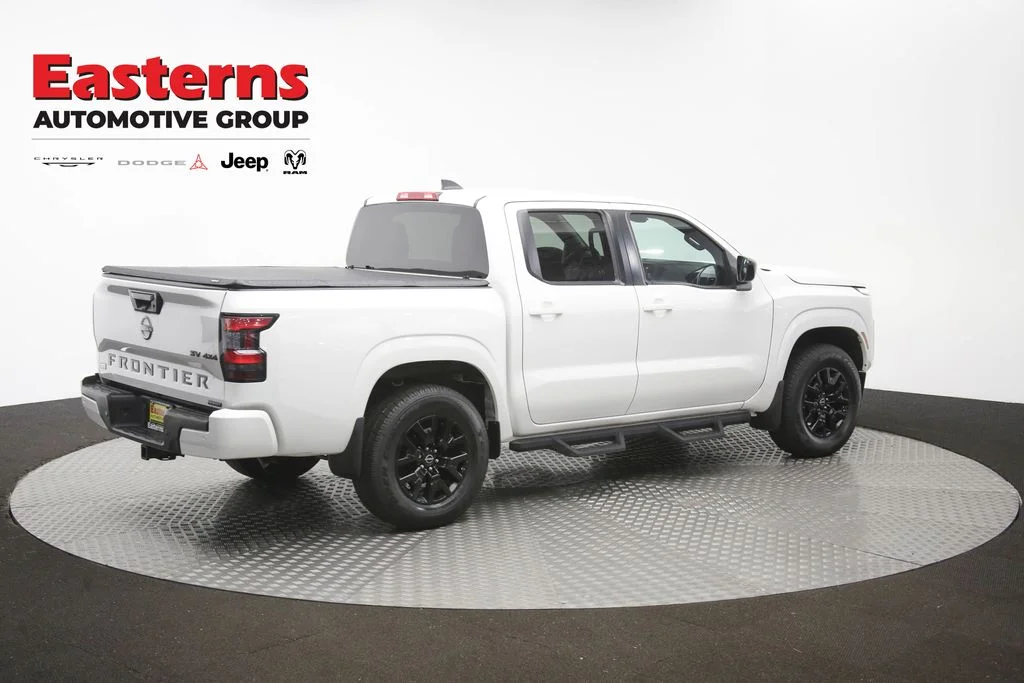 Used 2023 White Nissan SV image 37