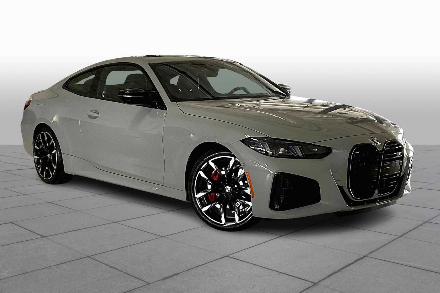 Used 2026 Brooklyn Grey Metallic BMW M440i image 2