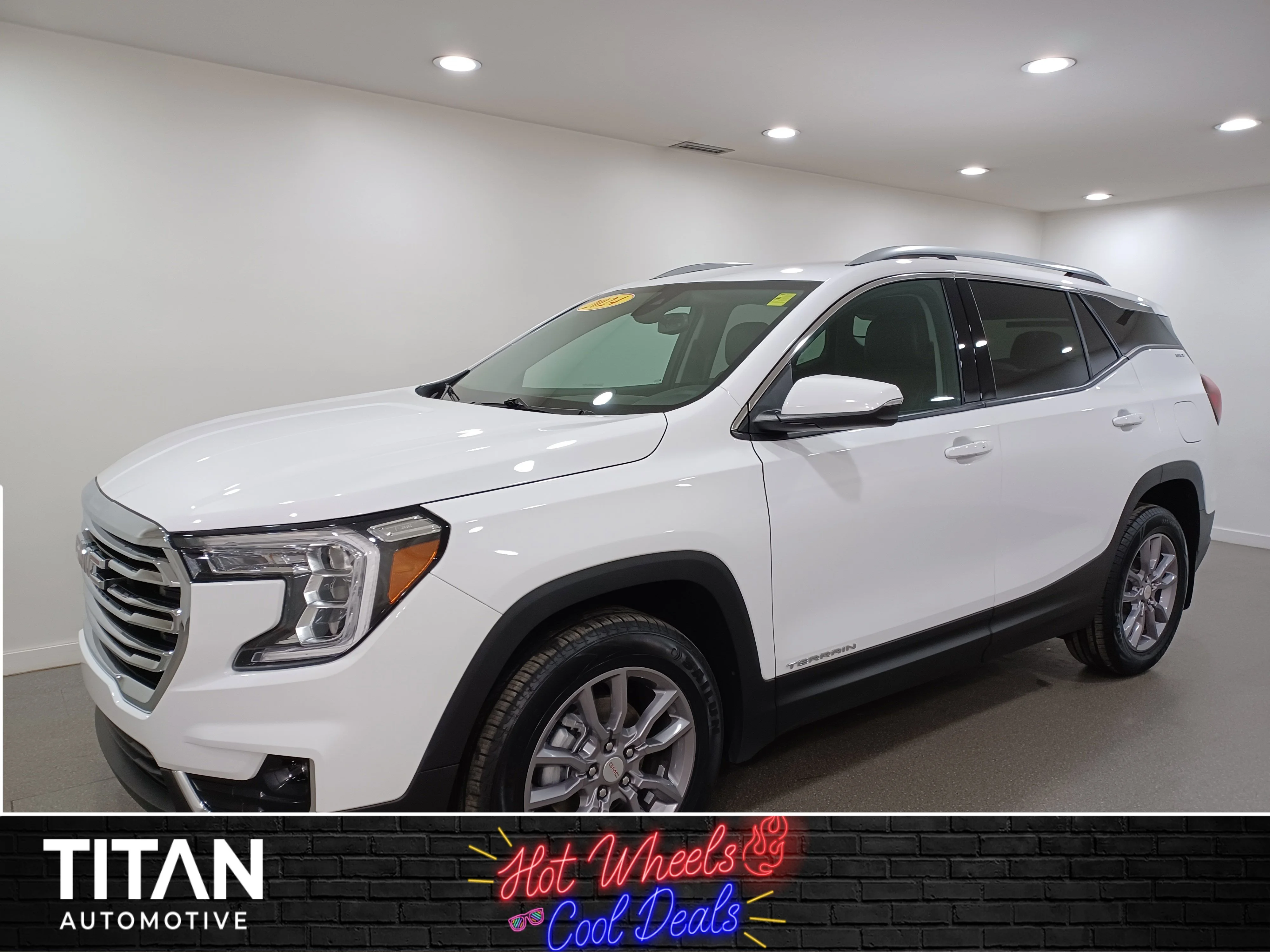 Certified Used 2024 White GMC SLT AWD *Remote Start | Htd Leather | Htd Wheel | Memory Seats | Park Assist | Apple CarPlay image 1
