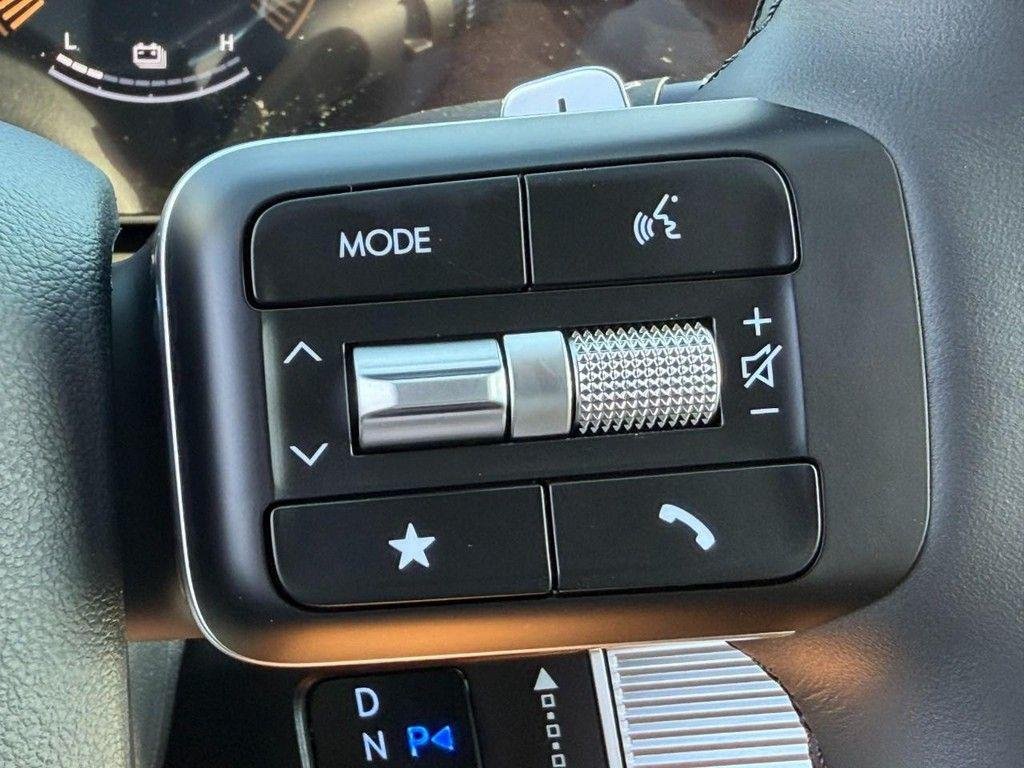 New 2026 Silver Hyundai SE image 12