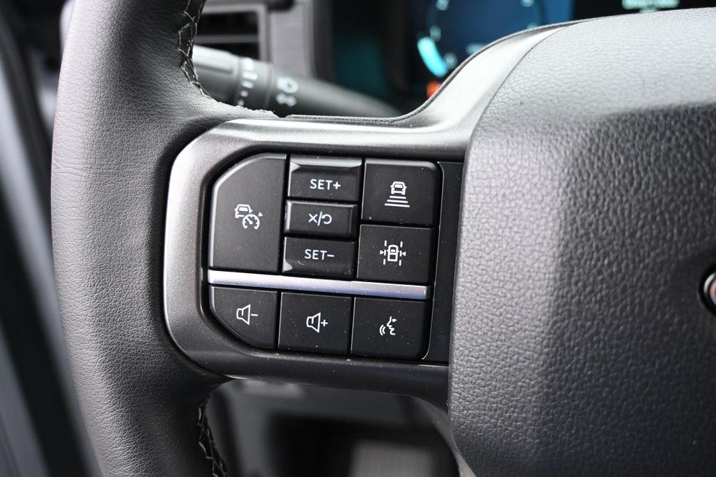 Used 2024 Silver Ford XLT image 32