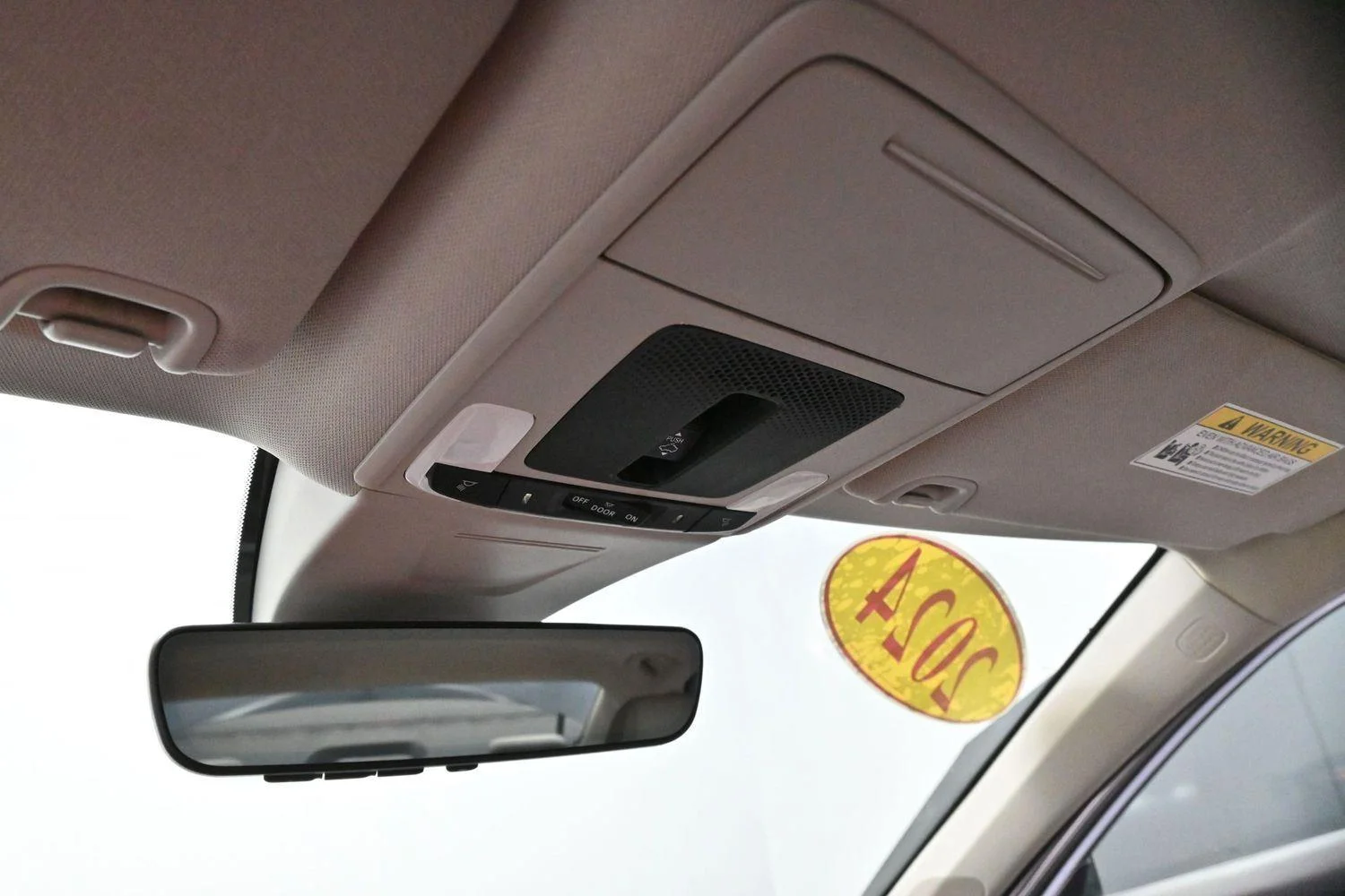 Used 2024 Meteorite Gray Metallic Honda Touring image 27