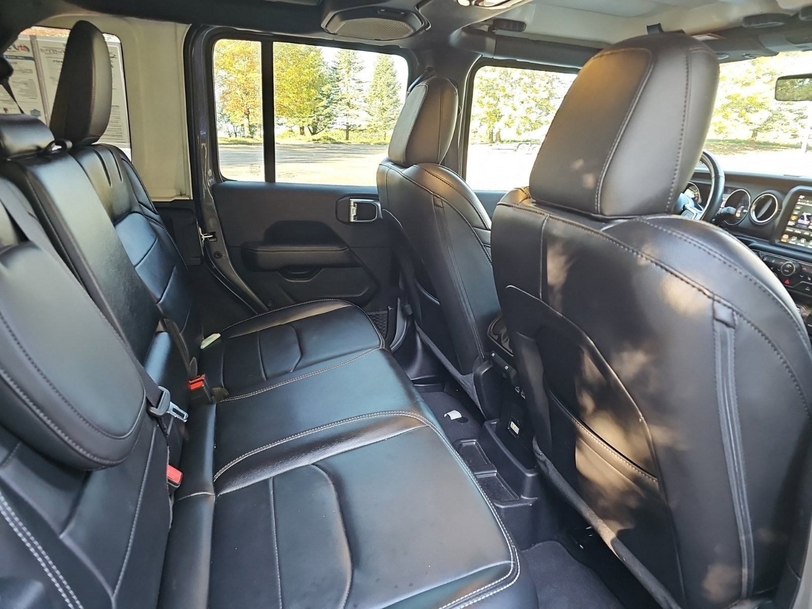 Certified Used 2023 Sting-Gray Clearcoat Jeep Sahara image 14