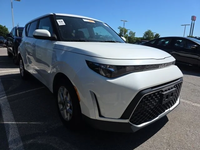 2023 Kia Soul 2.0L LX IVT's photo