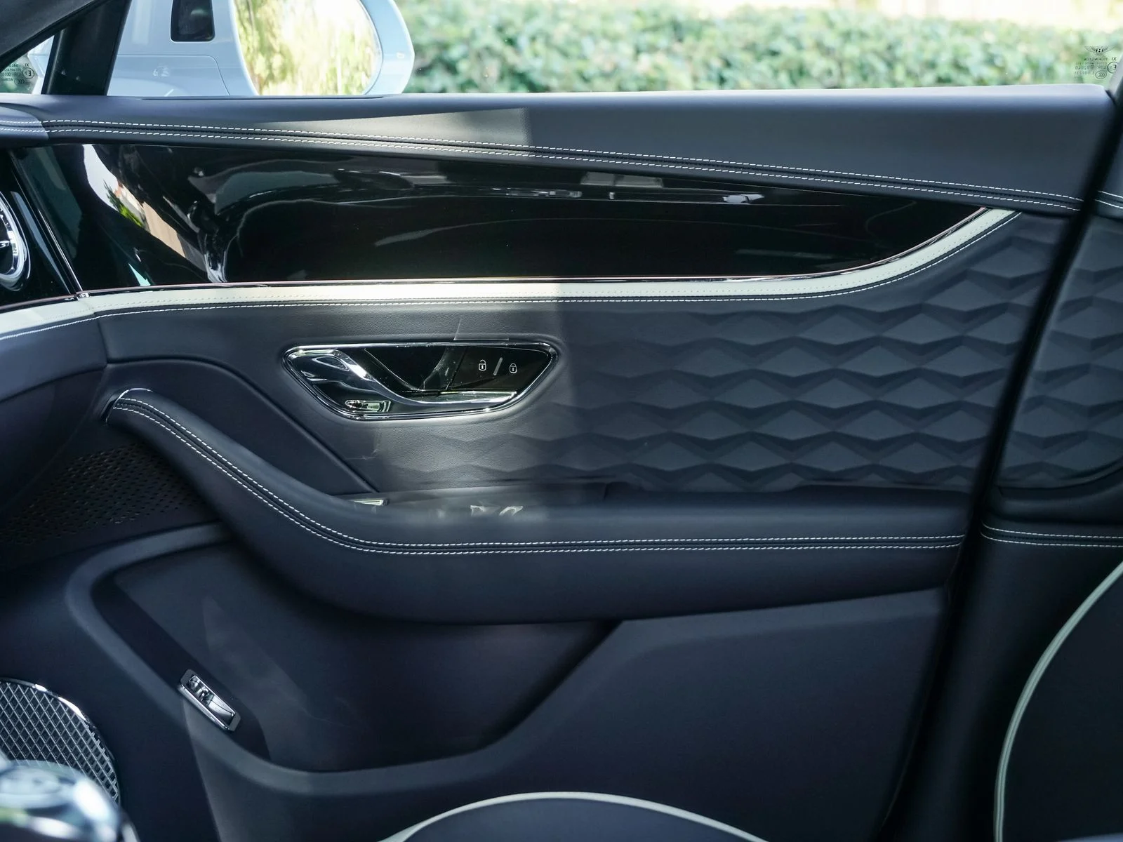 2025 Bentley Flying Spur Speed - Photo 20