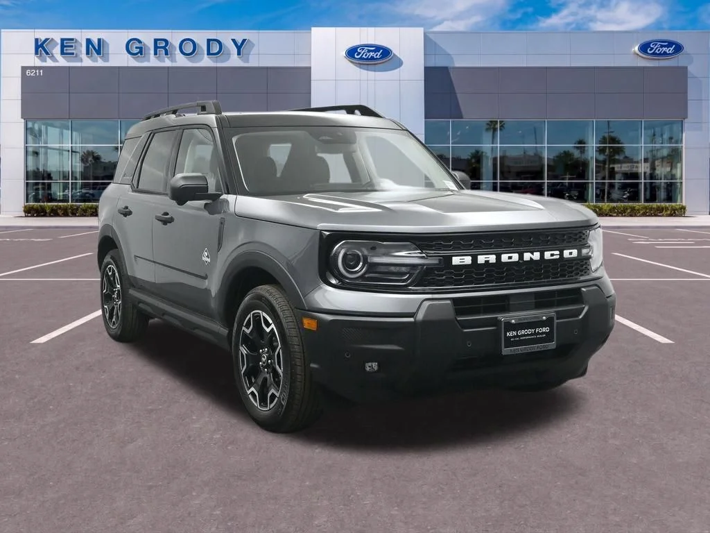 2026 Ford Bronco Sport Outer Banks 4X4's photo