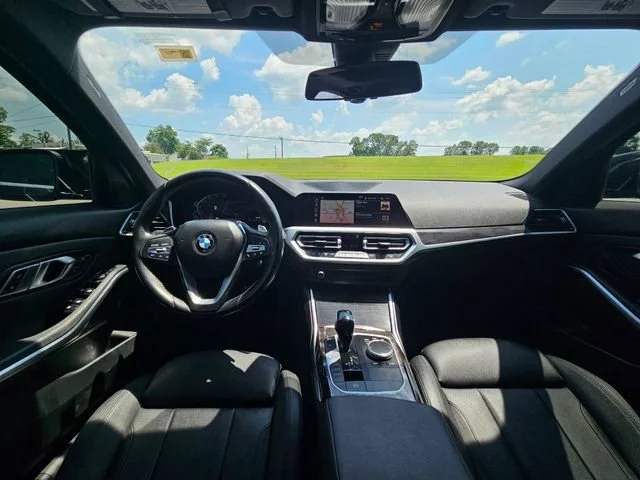 Used 2019 Black BMW 330i image 12