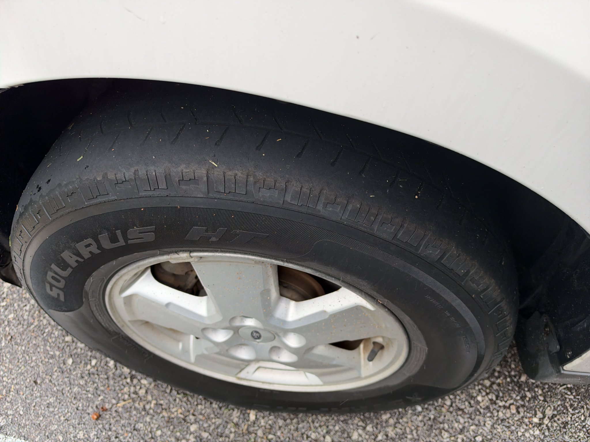 Used 2010 Oxford White (Fleet) Ford XLS image 20
