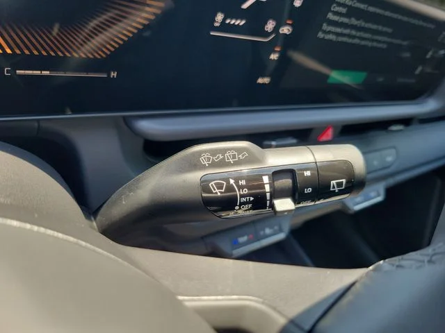 New 2027 Iceberg Green Kia X-Line S image 26