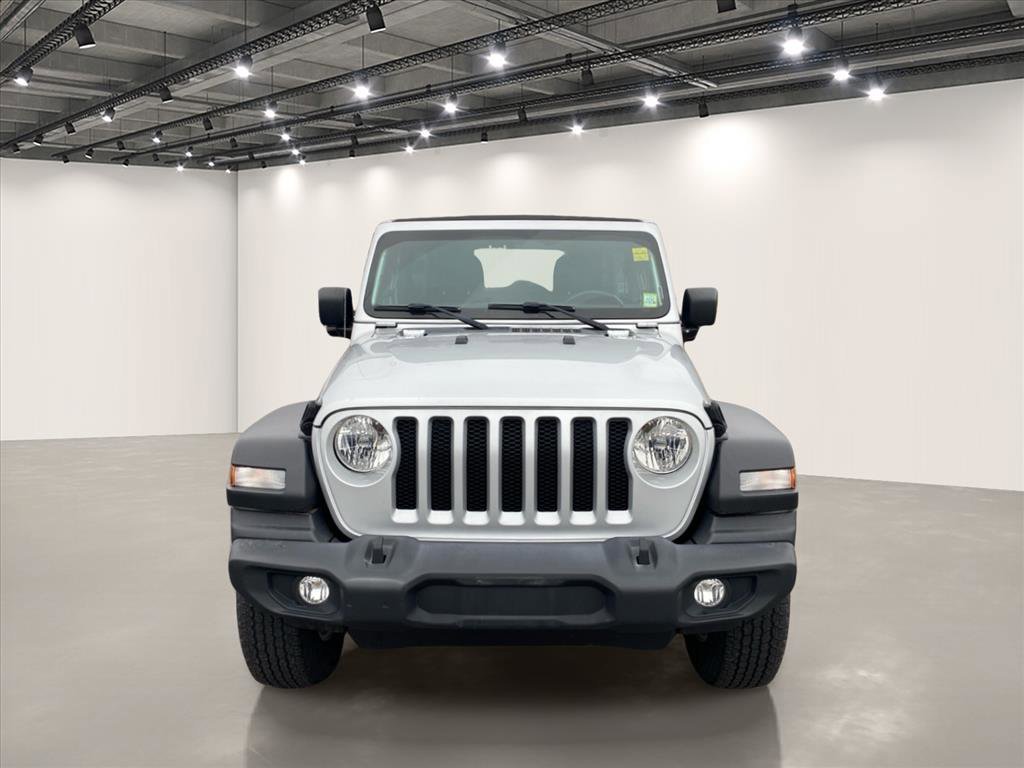 Used 2022 Silver Zynith Clearcoat Jeep Unlimited Sport S image 2
